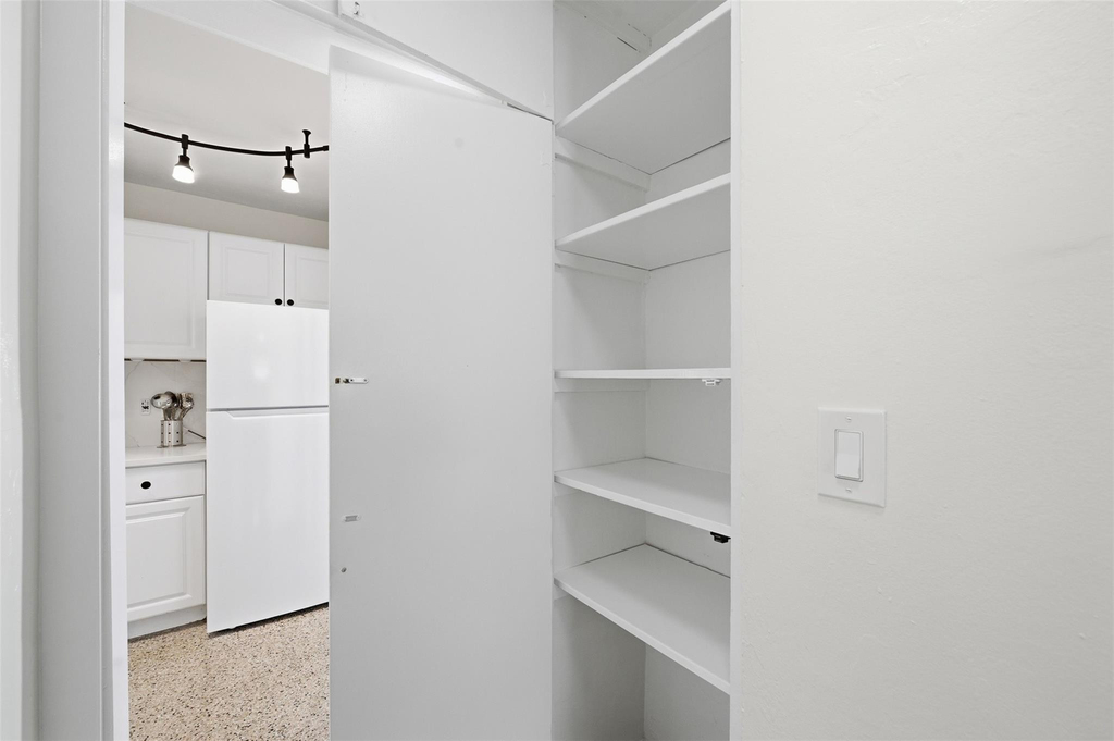 1614 Ne 7th Street - Photo 13