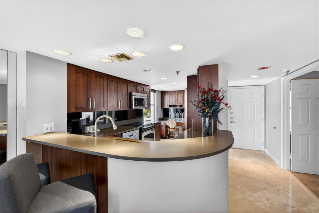 3901 S Flagler Drive - Photo 3