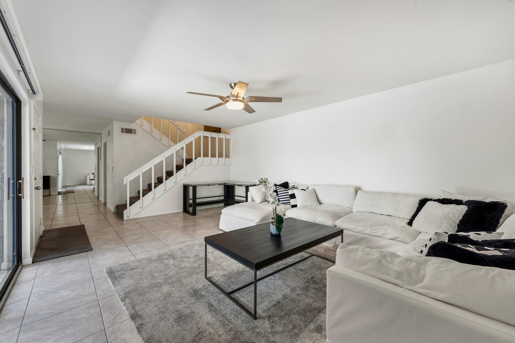 3852 Jefferson Street - Photo 2