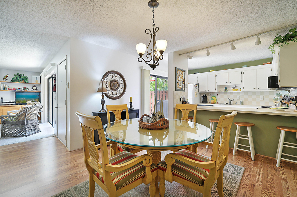 825 Center Street - Photo 9