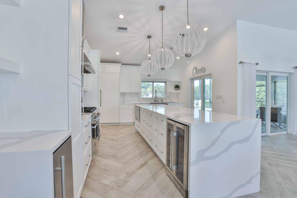 713 Forsyth Street - Photo 12