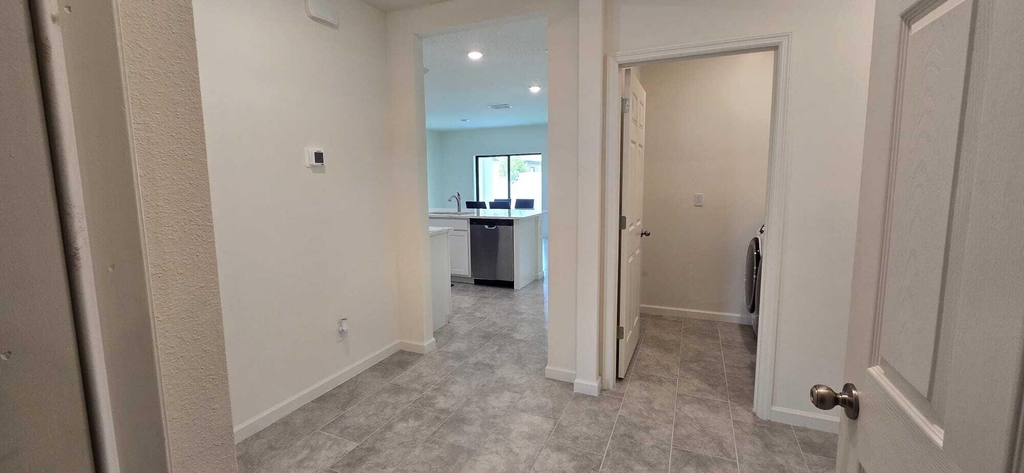 528 Seafoam Circle - Photo 16
