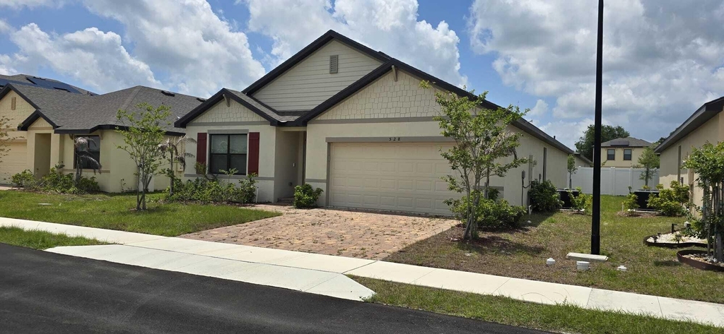 528 Seafoam Circle - Photo 1