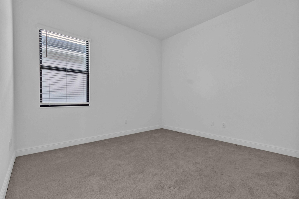 5501 Santa Rosa Lane - Photo 11