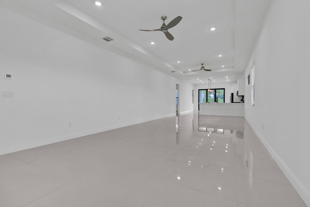 5501 Santa Rosa Lane - Photo 4
