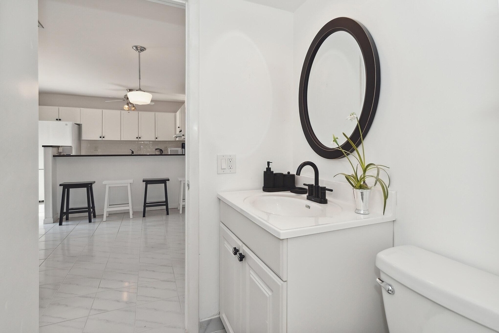 564 Springdale Circle - Photo 5