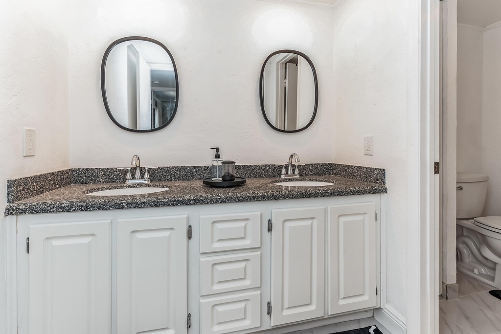 564 Springdale Circle - Photo 6
