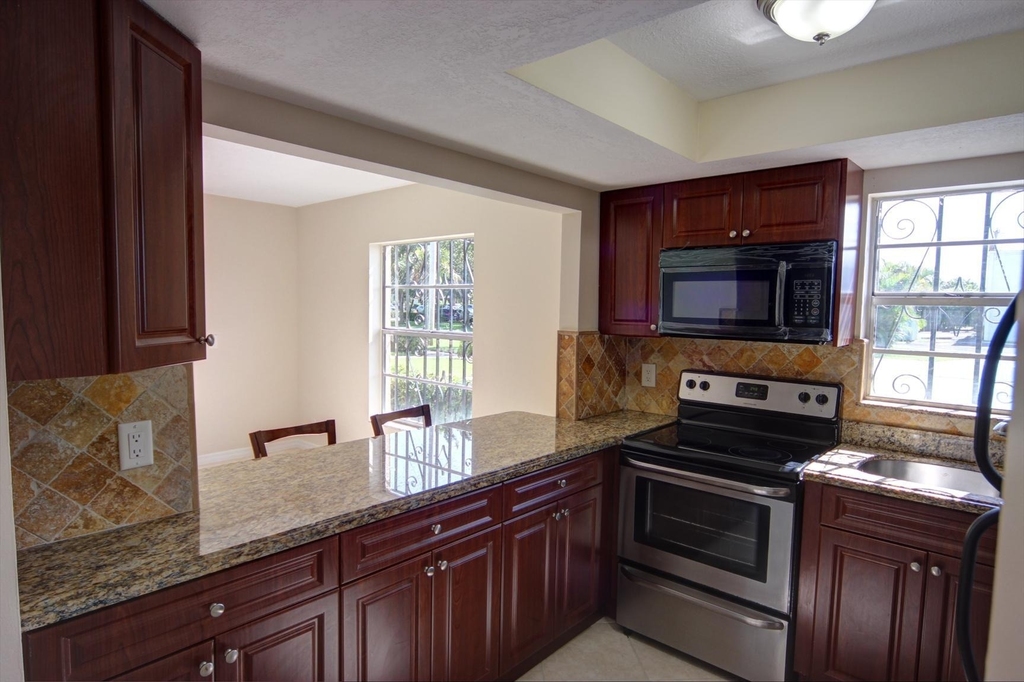 342 Southwind Drive - Photo 4