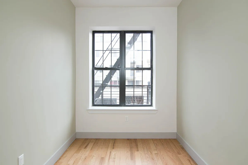 283 Himrod Street - Photo 6
