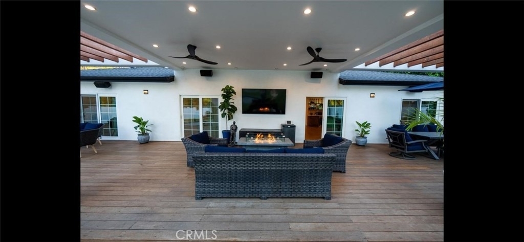 9150 Zelzah Avenue - Photo 34
