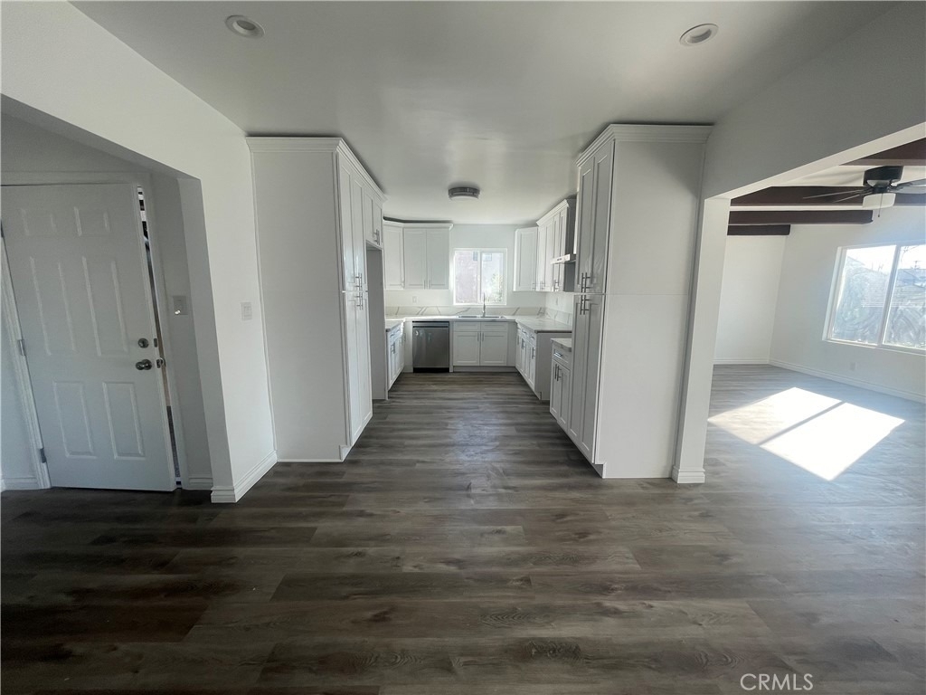 632 Manchester Terrace - Photo 1