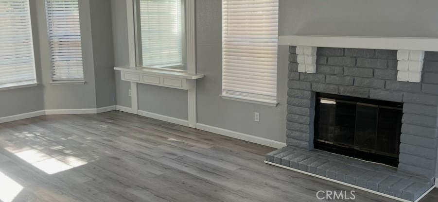 936 Burton Street - Photo 2