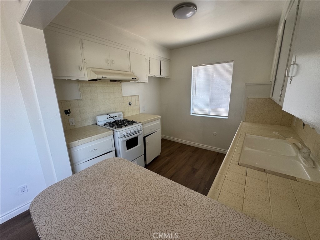 1418 S 4th - Photo 3