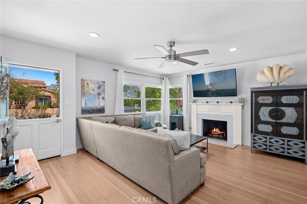 2049 E Ocean Boulevard - Photo 4