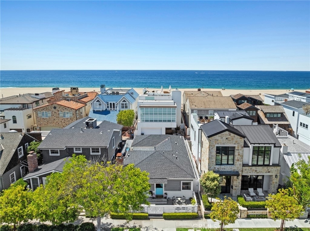 2049 E Ocean Boulevard - Photo 1