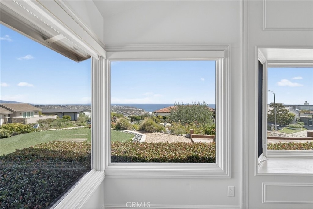 32201 Sea Island Drive - Photo 10