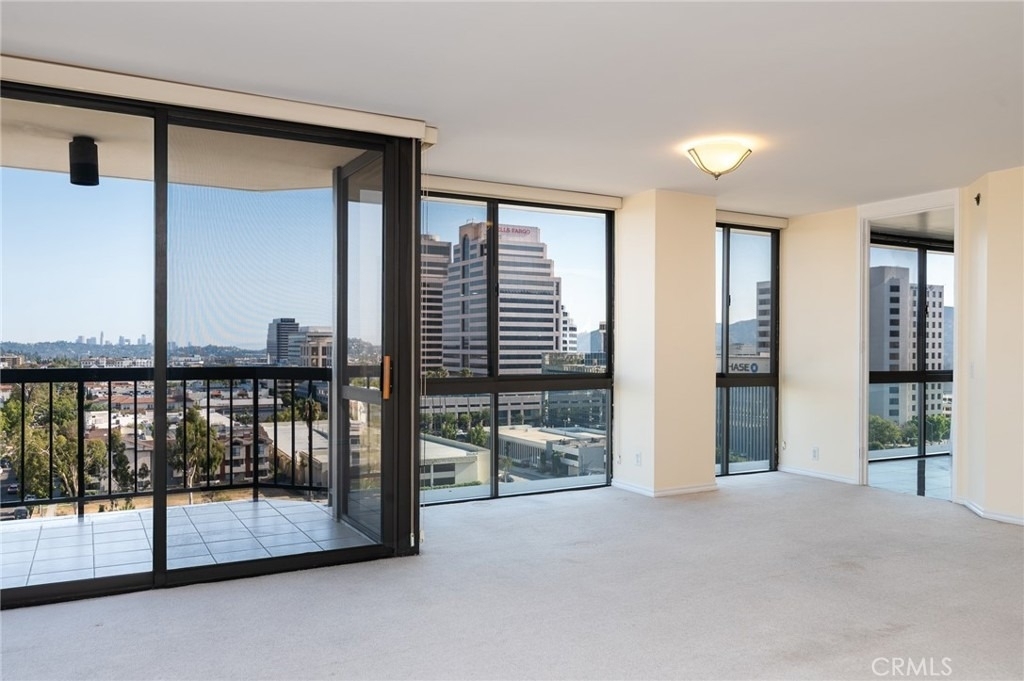 222 Monterey Road - Photo 5
