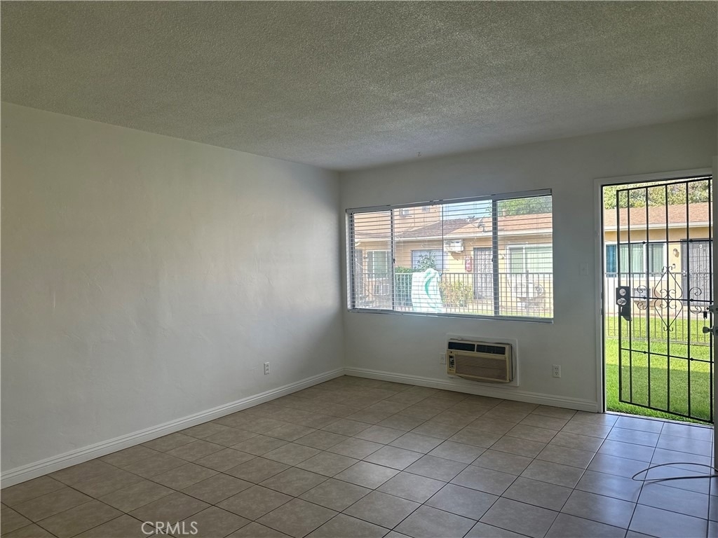 5147 Canoga Street - Photo 2