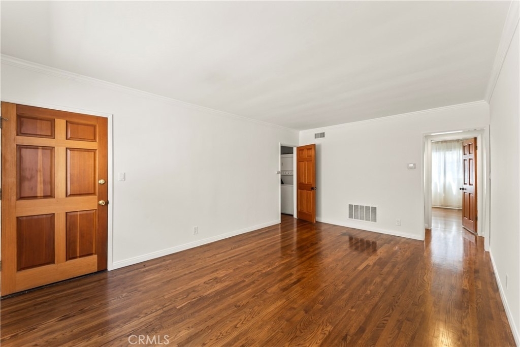1745 N Mariposa - Photo 2