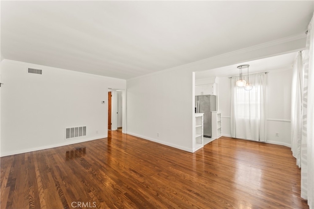 1745 N Mariposa - Photo 3