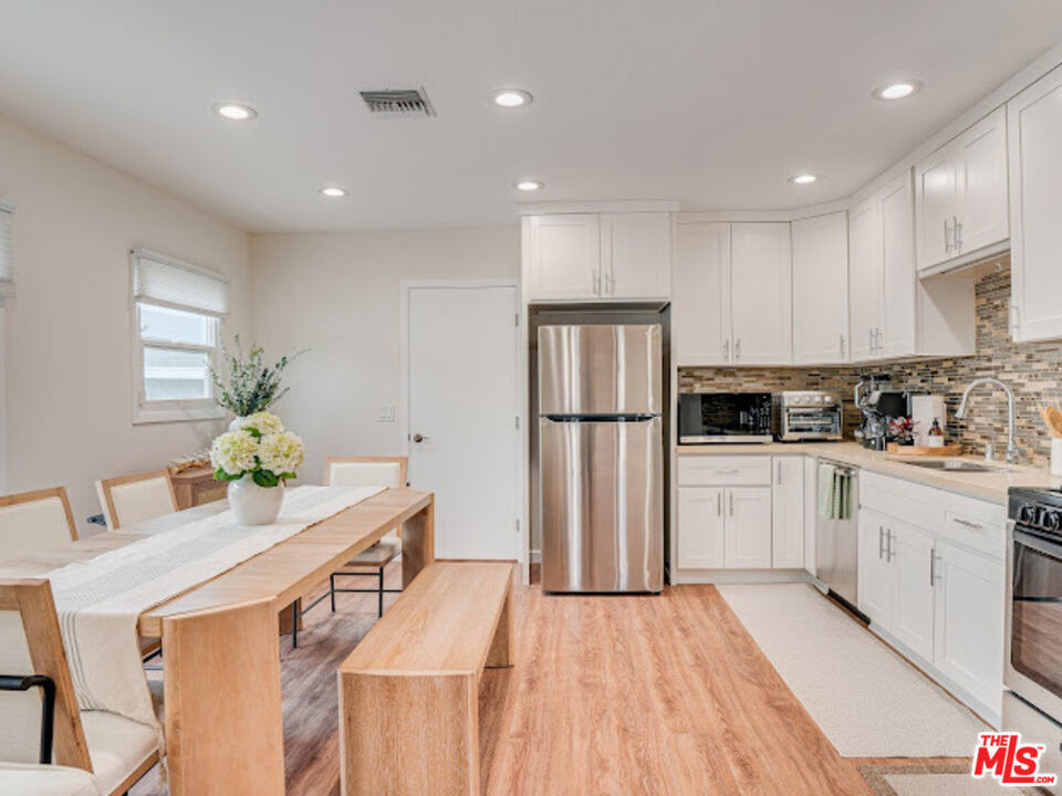 1836 Lake Street - Photo 12