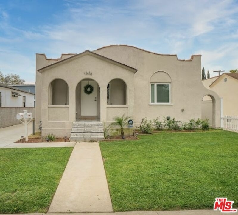 1836 Lake Street - Photo 0