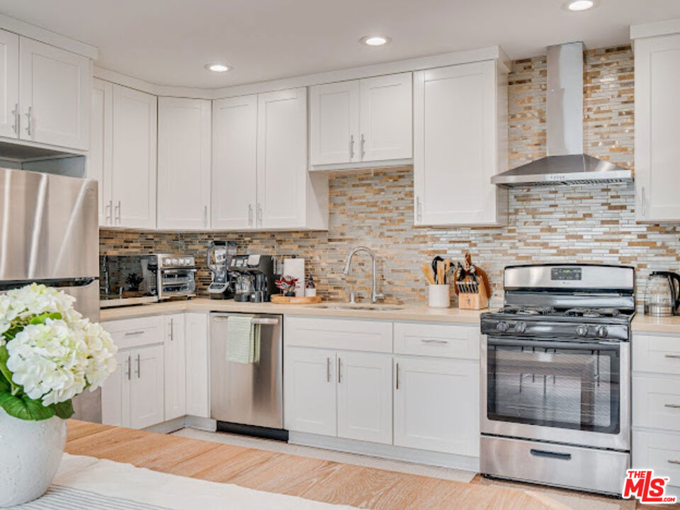 1836 Lake Street - Photo 14