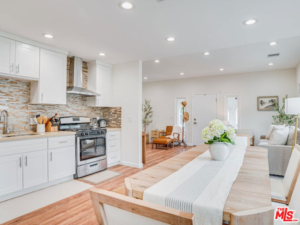1836 Lake Street - Photo 11