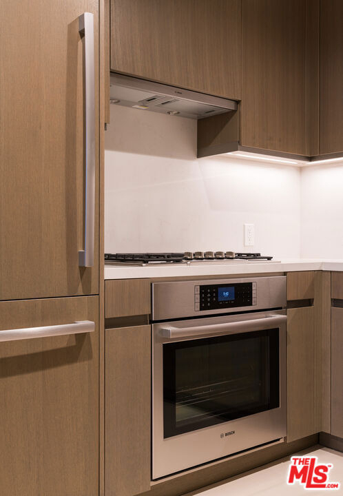 889 Francisco Street - Photo 4