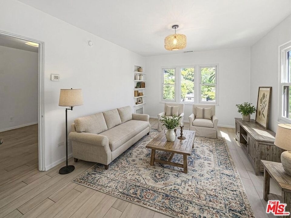 2049 Lake Shore Avenue - Photo 7
