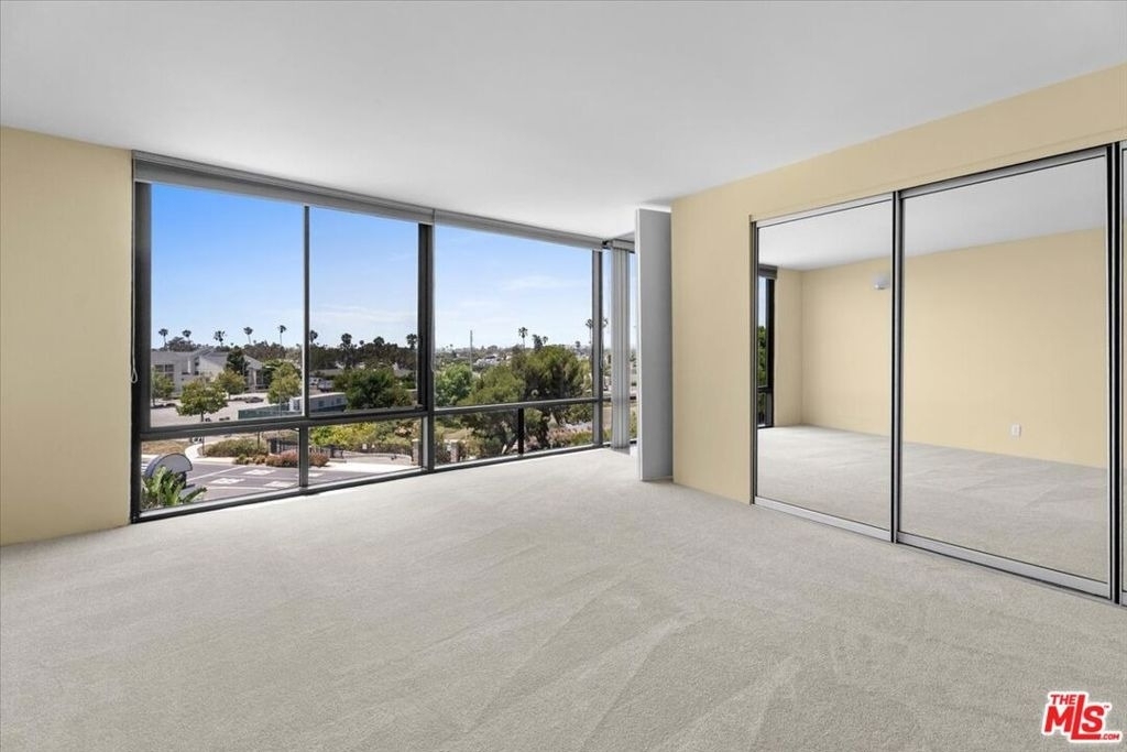 4265 Marina City Drive - Photo 24