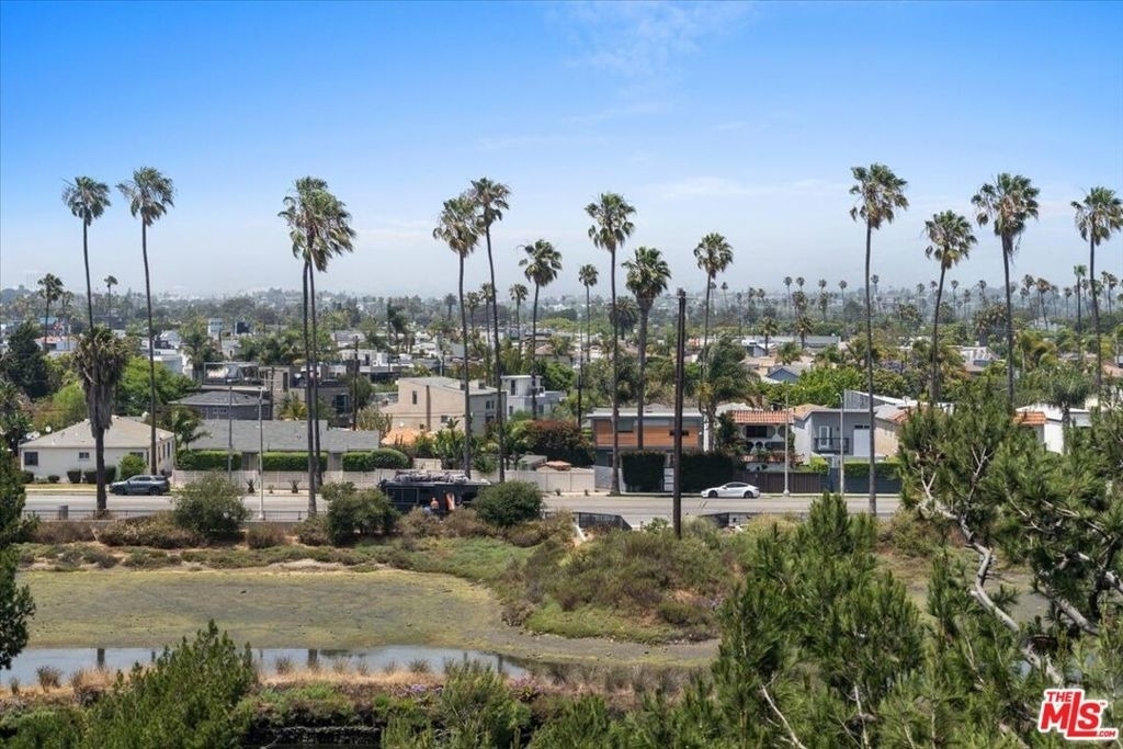 4265 Marina City Drive - Photo 29