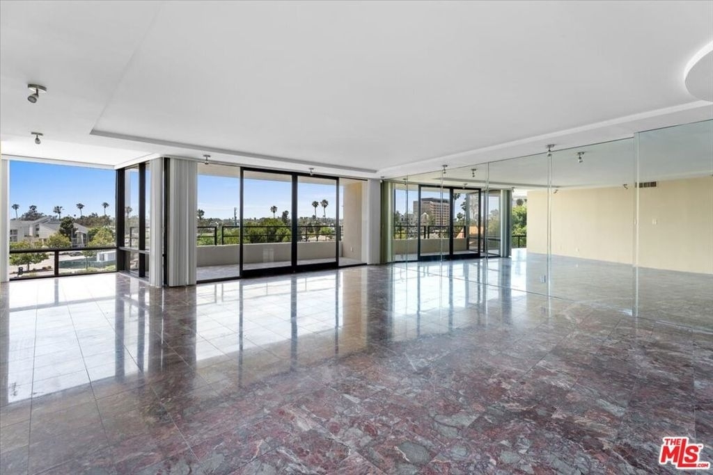 4265 Marina City Drive - Photo 6