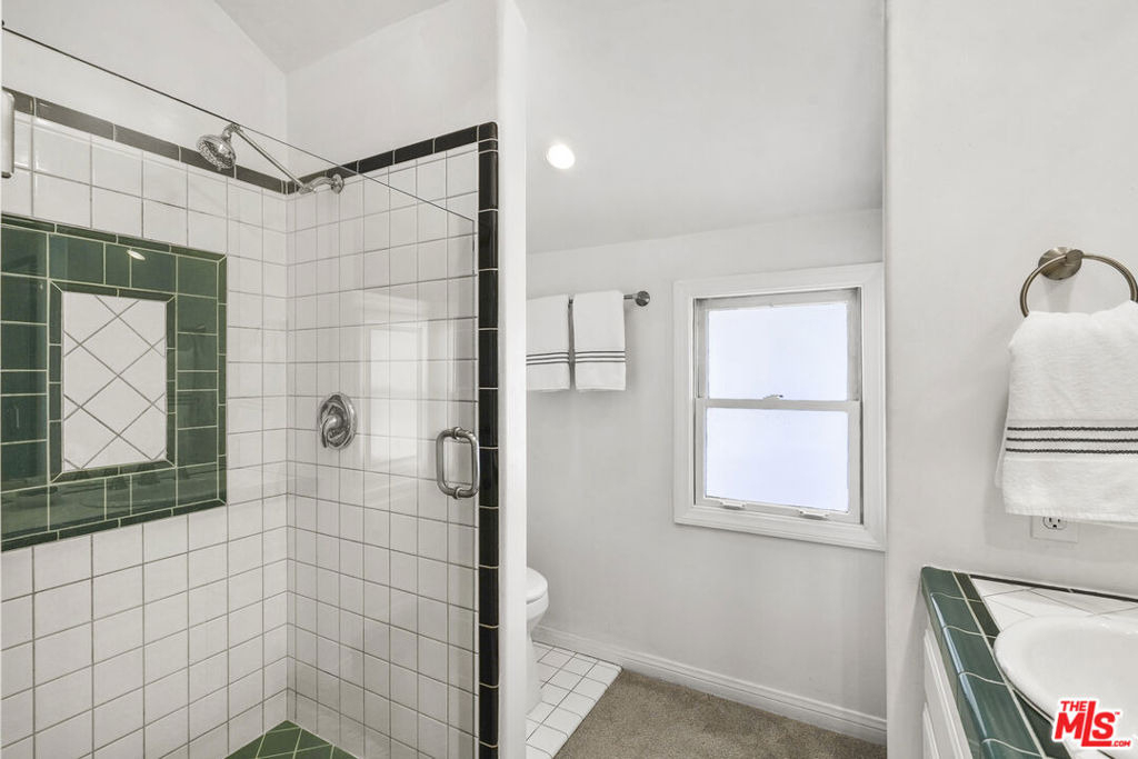 29355 Heathercliff Road - Photo 14