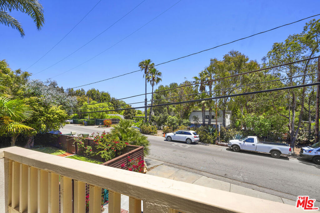 29355 Heathercliff Road - Photo 17