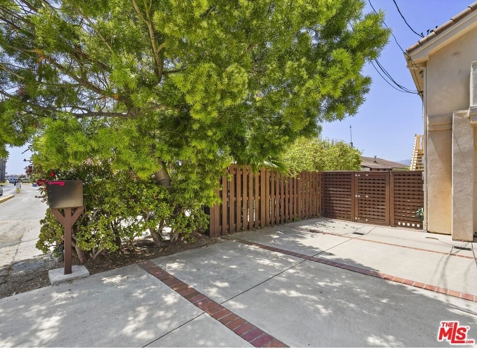 29355 Heathercliff Road - Photo 20
