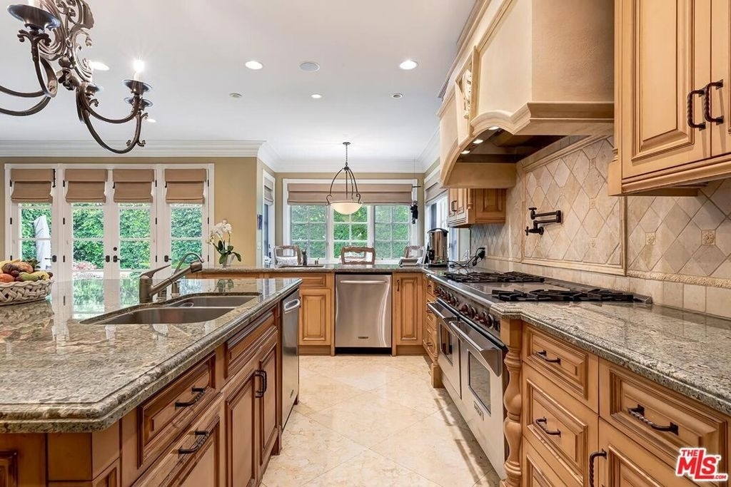 9355 Kirkside Road - Photo 8