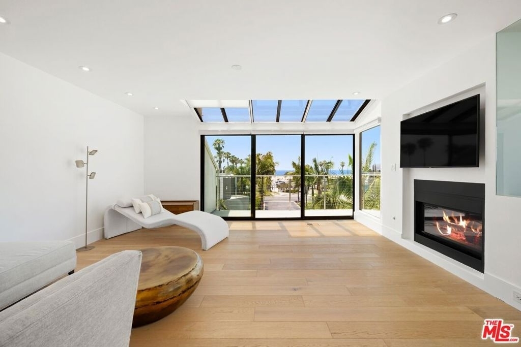 43 Sea Colony Drive - Photo 1