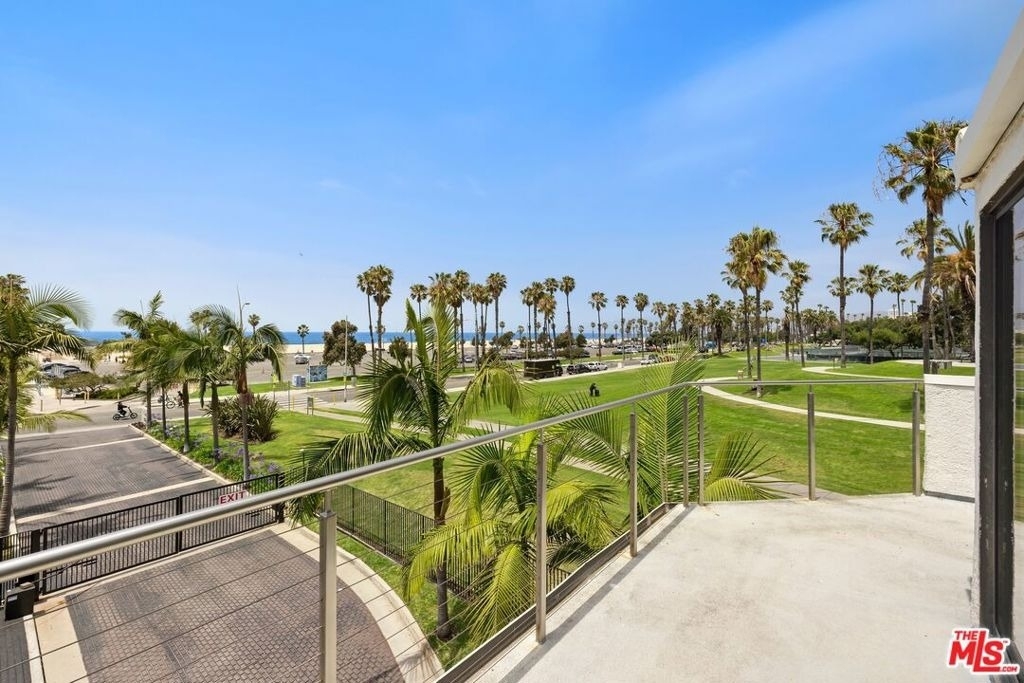 43 Sea Colony Drive - Photo 7