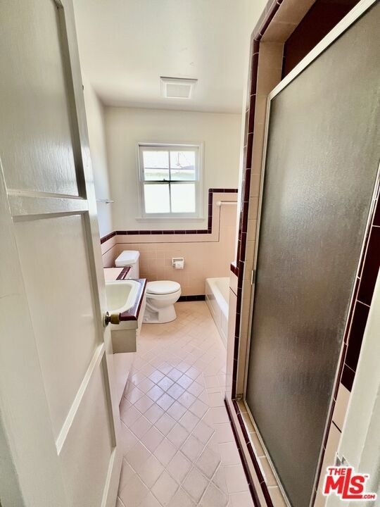 8345 Loyola Boulevard - Photo 8