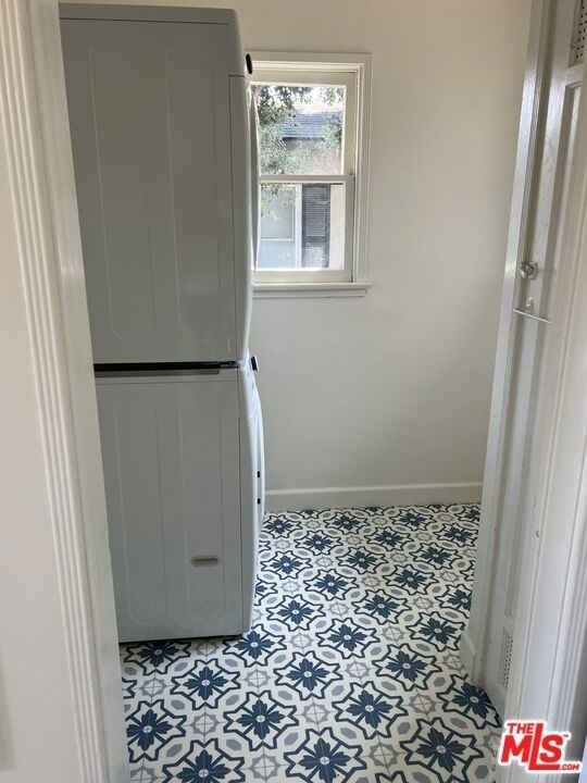 8345 Loyola Boulevard - Photo 4