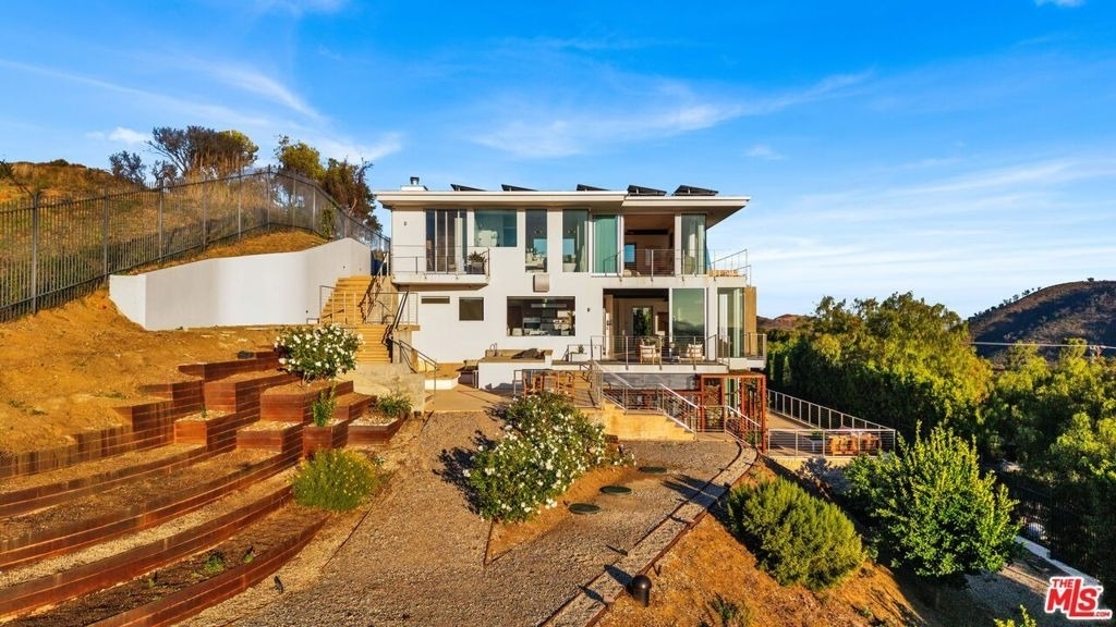2915 Tuna Canyon Road - Photo 38