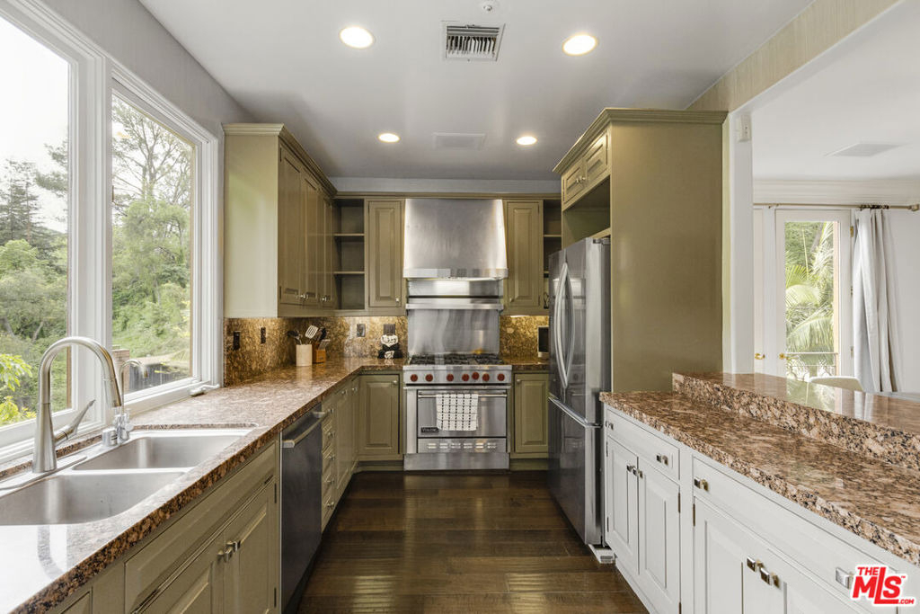 10023 Westwanda Drive - Photo 27