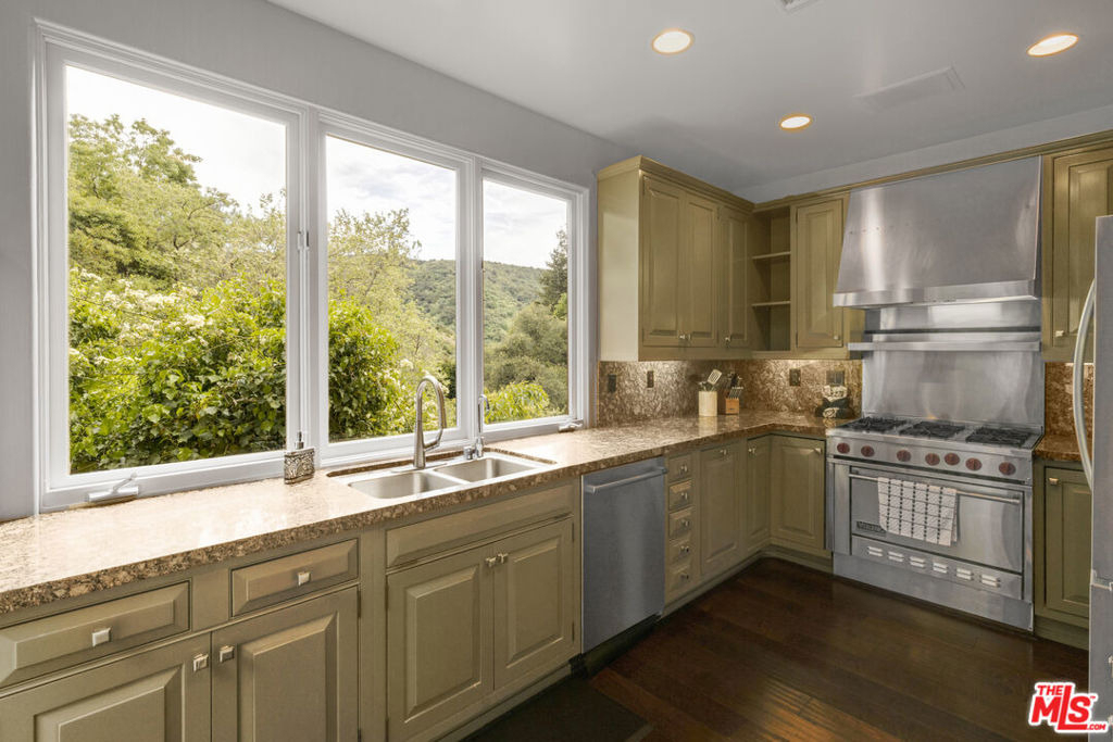 10023 Westwanda Drive - Photo 26