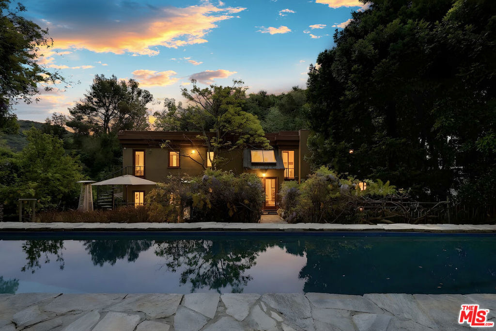 10023 Westwanda Drive - Photo 3