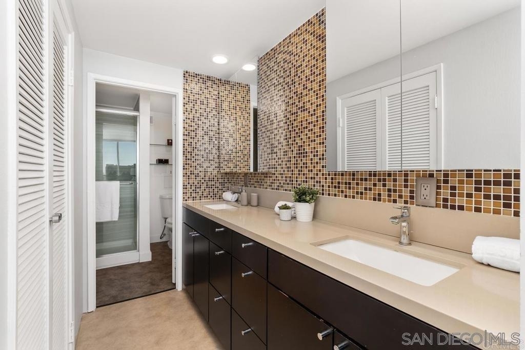 2500 Torrey Pines Rd. - Photo 4
