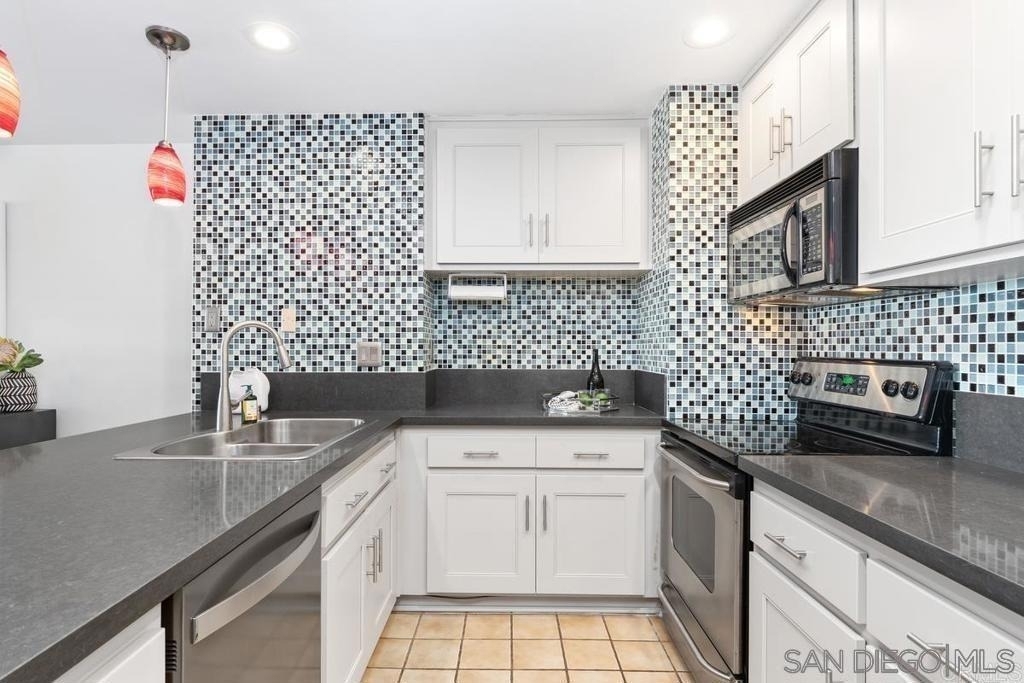 2500 Torrey Pines Rd. - Photo 13