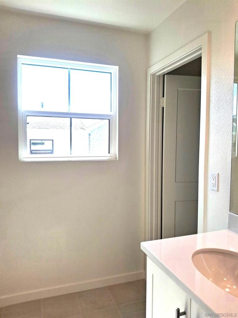 2586 Delphinium - Photo 17
