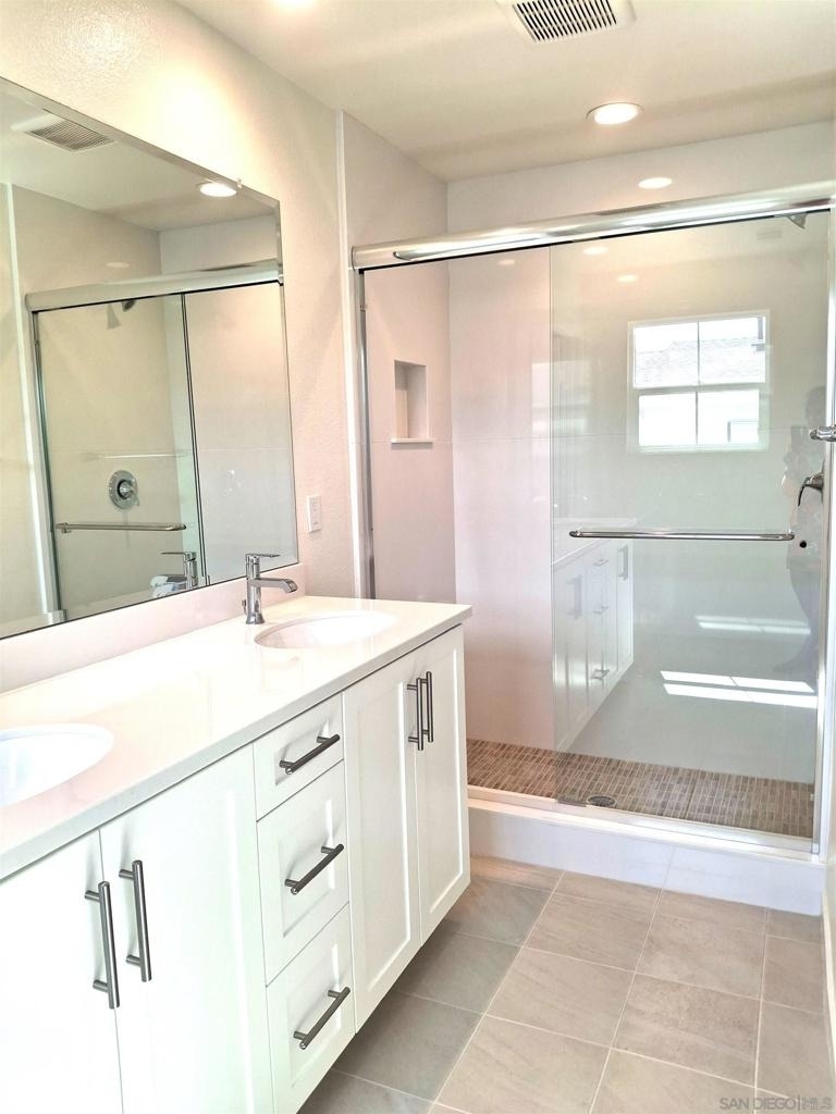 2586 Delphinium - Photo 15