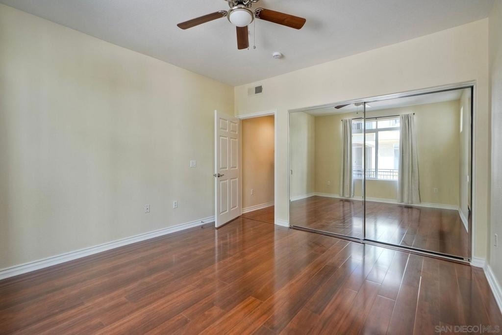 9253 Regents Road - Photo 15